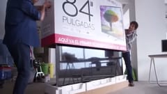 LG: Ultra HD TV Job Interview (Meteor Explodes)