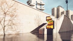 McDonald’s và những biển quảng cáo bị cắn dở