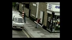 TVC VW Polo: Cây cột điện